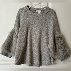 Cat and Jack gray sweater with faux fur sleeves detail size 5T